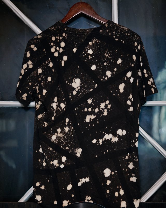 T-shirt Bleach art - 2