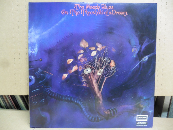 On The Threshold Of A Dream - The Moody Blues
